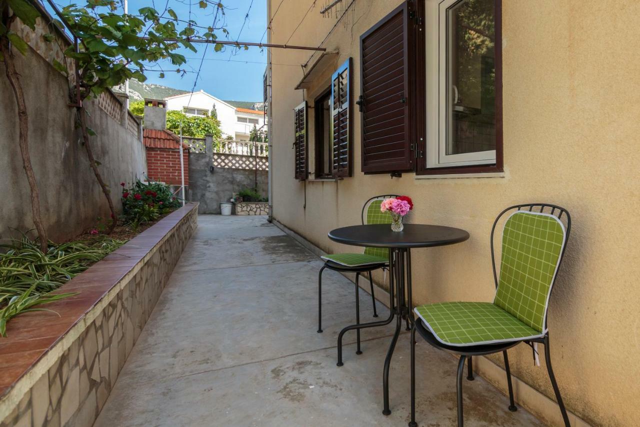 Apartmani Jordana Komiža Екстериор снимка