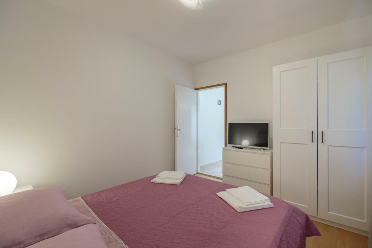 Apartmani Jordana Komiža Екстериор снимка